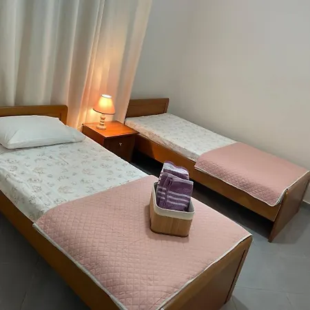 Daire May Apartments