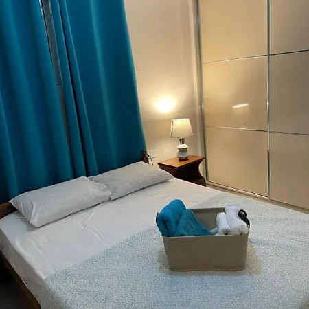 May Apartments Apartmán Sarandë
